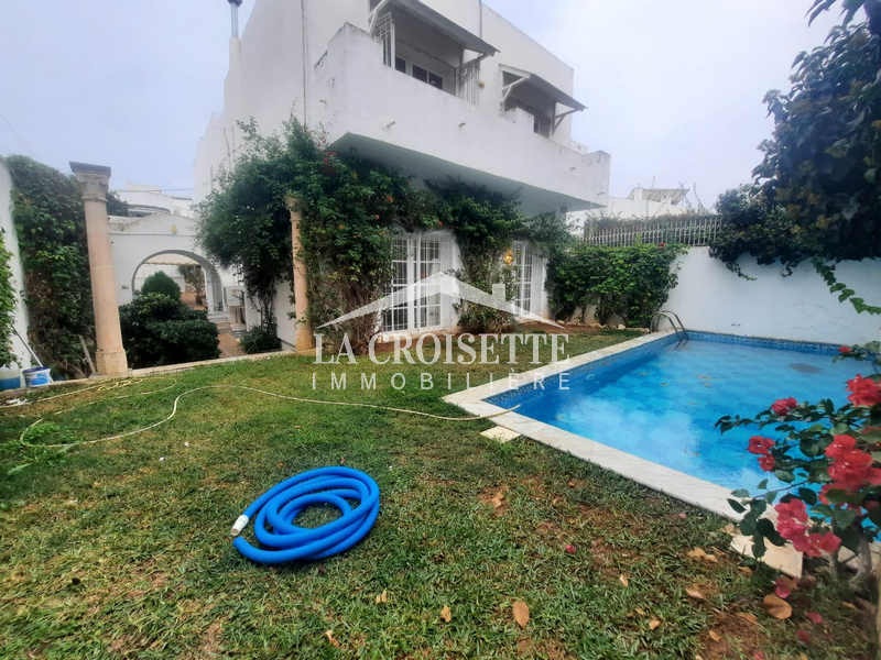 Villa S+5 avec piscine à Carthage Amilcar